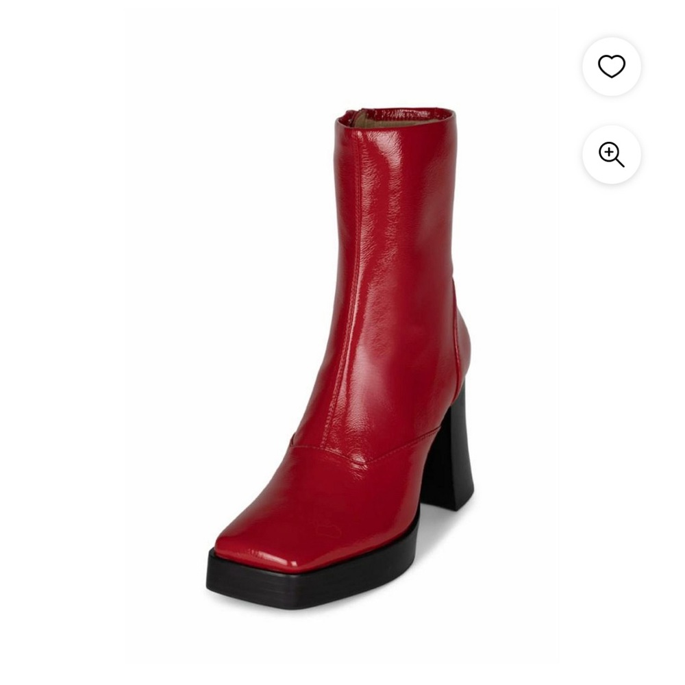 iissooo) DoNOTBUYy) size 6.5 or 7 red boots